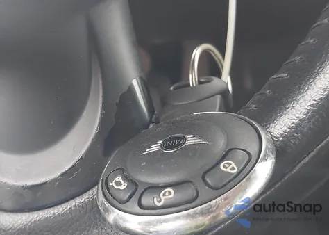 2011 Mini Cooper from USA, damaged, VIN WMWSU3C52BT096539